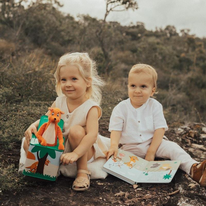 Load image into Gallery viewer, Mizzie The Kangaroo Musical Gift Set
