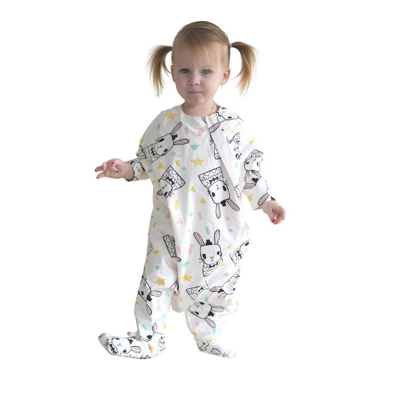Load image into Gallery viewer, Baby Loves Sleep Cozy Toddler Suit (with legs) - Some Bunny Loves You (All Seasons) One Size
