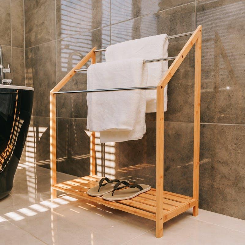 Load image into Gallery viewer, Clevinger Bamboo Towel Holder with 3 Rails &amp; Shelf 85cm 1Unit
