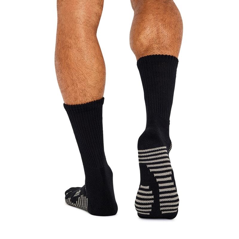 Load image into Gallery viewer, Benefeet 10 pairs of Men's Bamboo Socks - Black Size 6-10
