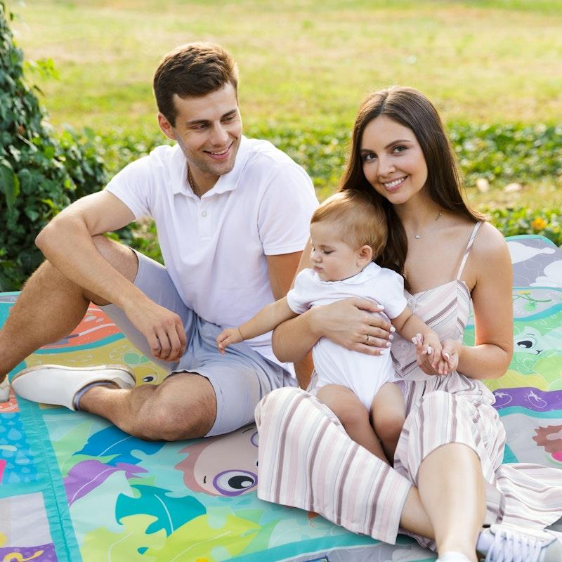 Load image into Gallery viewer, Playgro In My Garden Take-Along Play Mat 1 Piece
