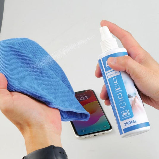 Laser Clean Range Screen Cleaning Kit with Microfibre Cloth Bundle