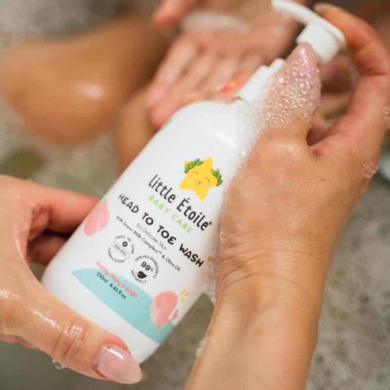 Load image into Gallery viewer, Little Etoile Head to Toe Wash for Delicate Skin (0+ month) 250ml

