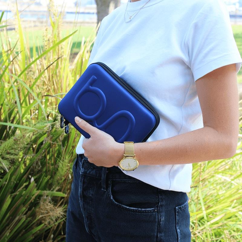 Load image into Gallery viewer, Glucology Travel Classic Case for Blood Glucose Monitors and Insulin Pens Blue
