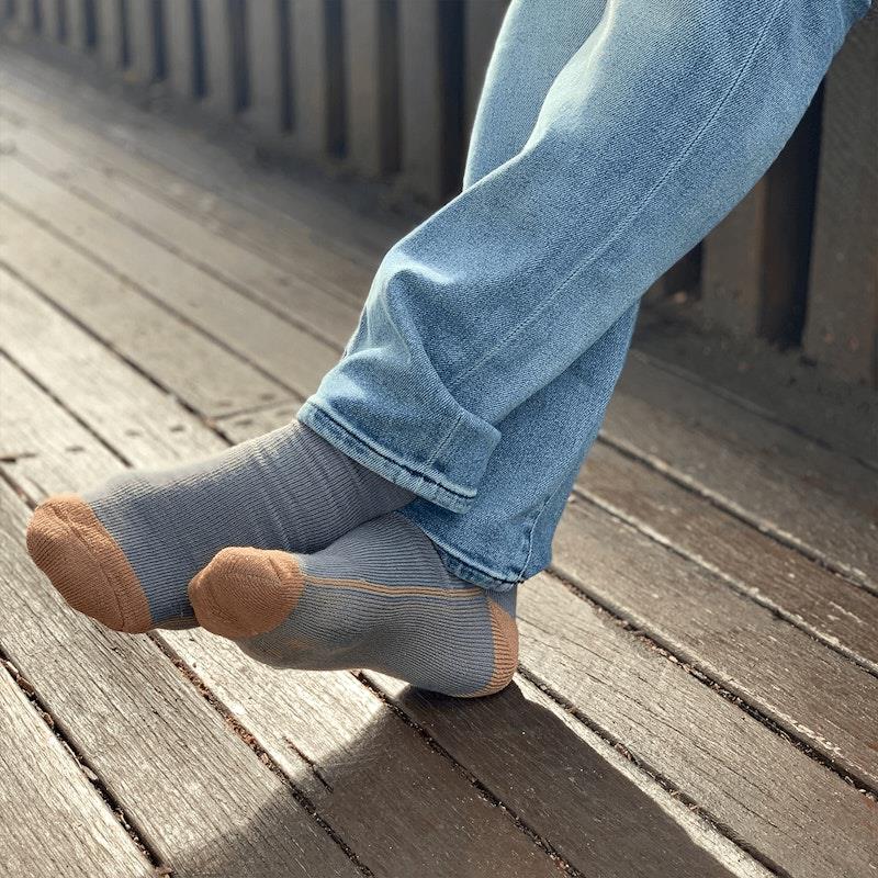 Load image into Gallery viewer, Glucology Copper Based Loose Top Classic Socks 2 Pairs Black Large

