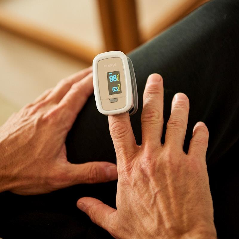 Load image into Gallery viewer, Beurer PO30 Pulse Oximeter 1unit
