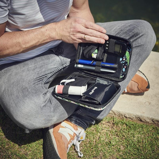 Glucology Travel Bundle Case - Classic, Blue/ 2 Pen Pouch - Blue/ 3 Sharps