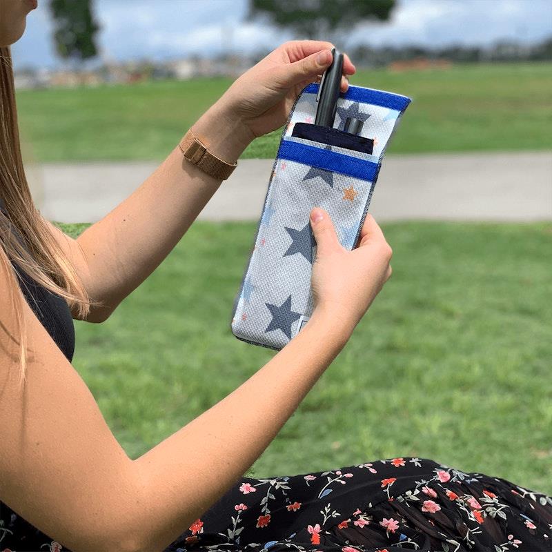 Load image into Gallery viewer, Glucology Insulin Cooling Pouch for 2 Pens Boats
